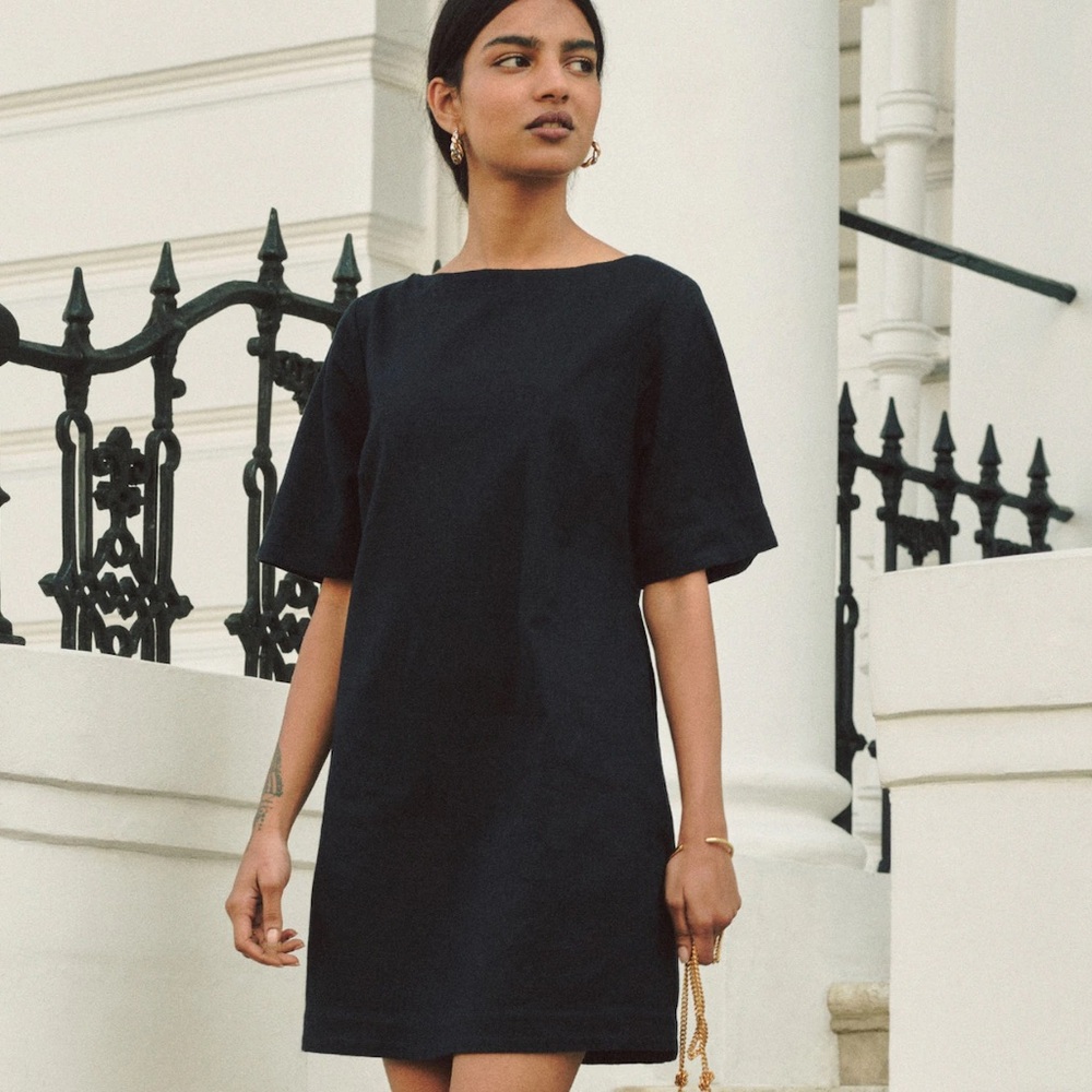 Abercrombie & Fitch Black Mini Shift Dress